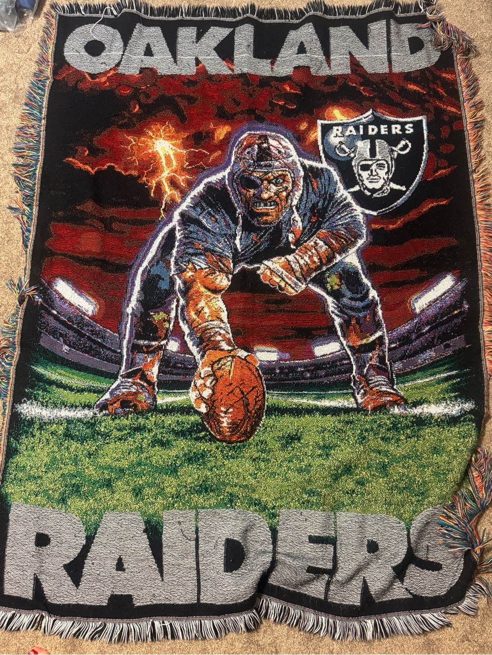 Oakland Raiders NFL Woven Tapestry Throw Blanket Fringe 56x42 Football